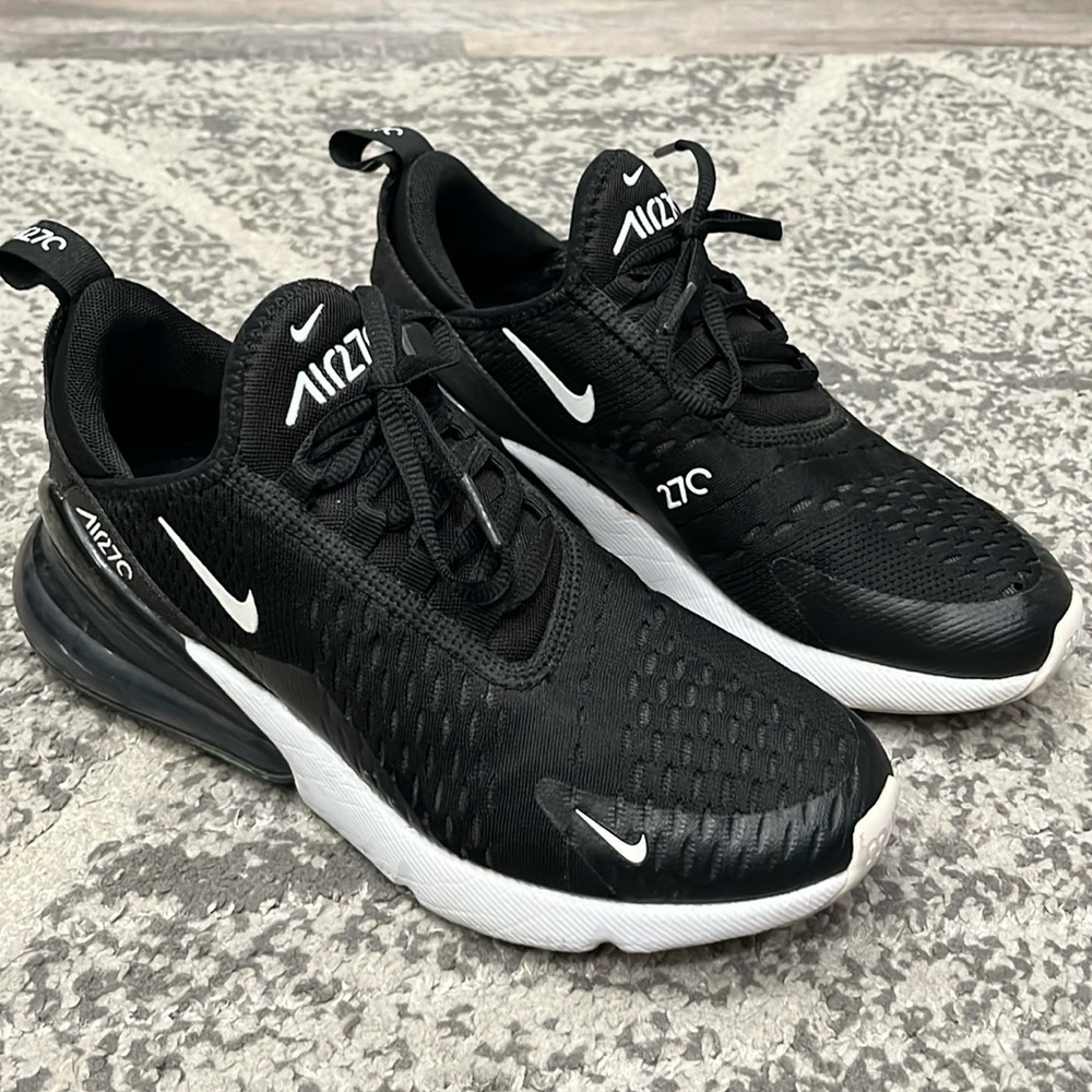 Nike Women's Air Max 270